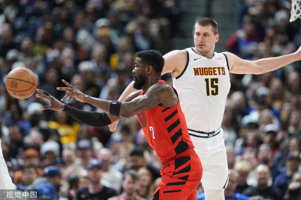 球队于危难 球队于危难